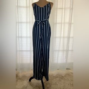 New Forever 21 Jumpsuit/Cami. Size L.